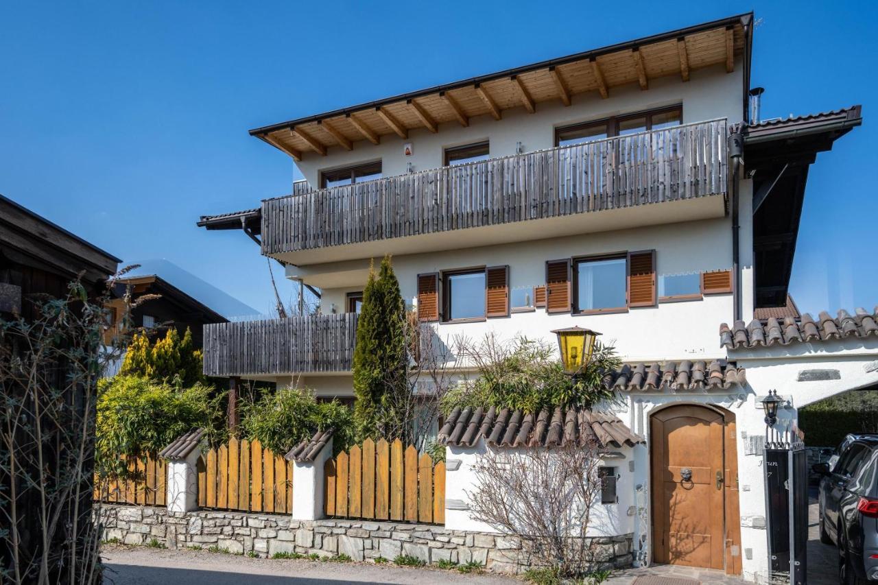 Vila Charmed House Fiumes Exteriér fotografie